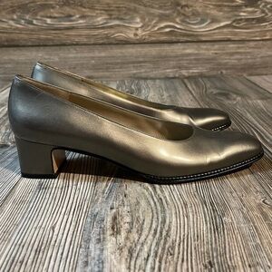 Salvatore Ferragamo Pewter/Gold Classic Heel
